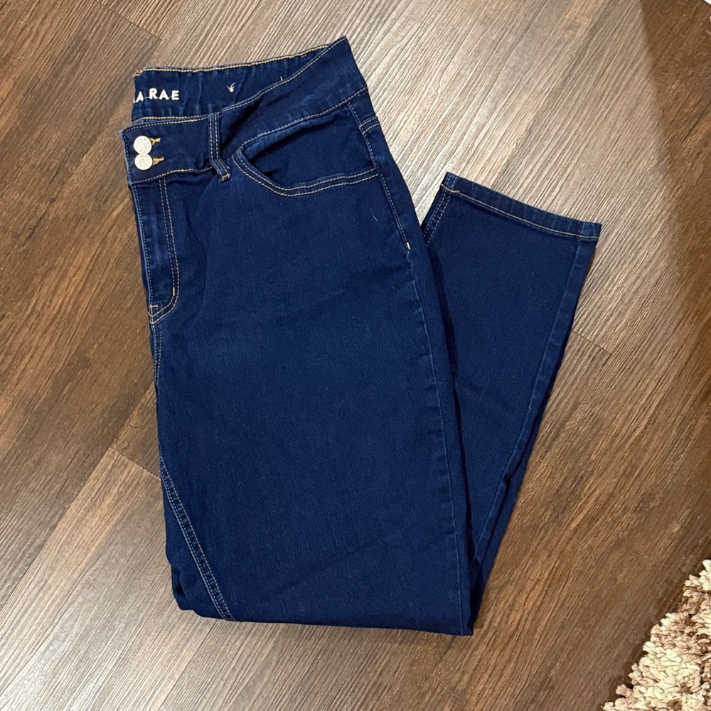 Dark Blue High-Waisted Jeans